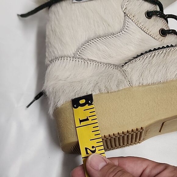 Garden Sport vintage white animal fur tie up women's boots sz 8 made in Italy - Picture 11 of 11